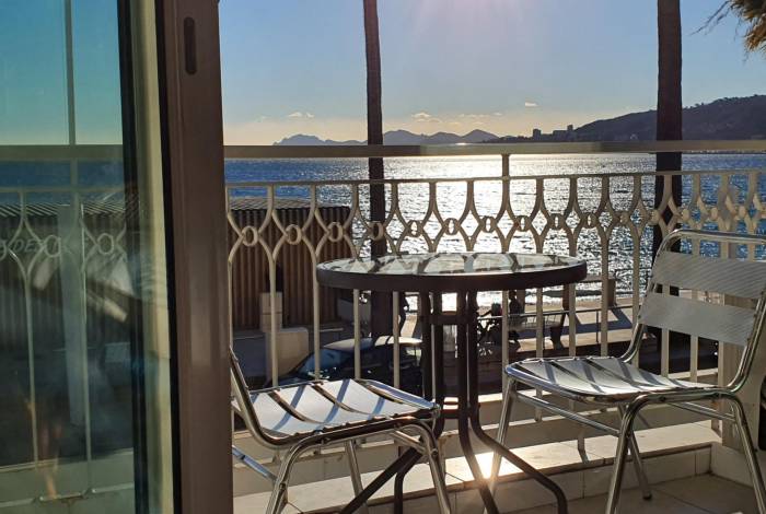 Appartement dans l'immeuble La Mer studio